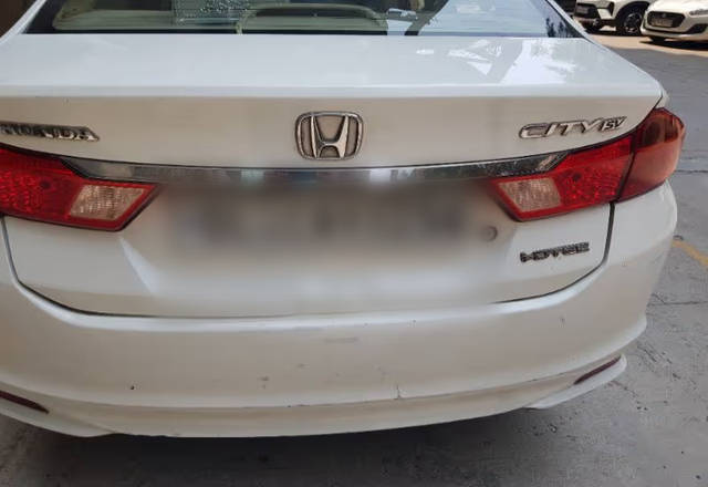 https://images10.gaadi.com/usedcar_image/4552935/original/06707b93-d469-4510-adea-3c03f562831b.?imwidth=6400