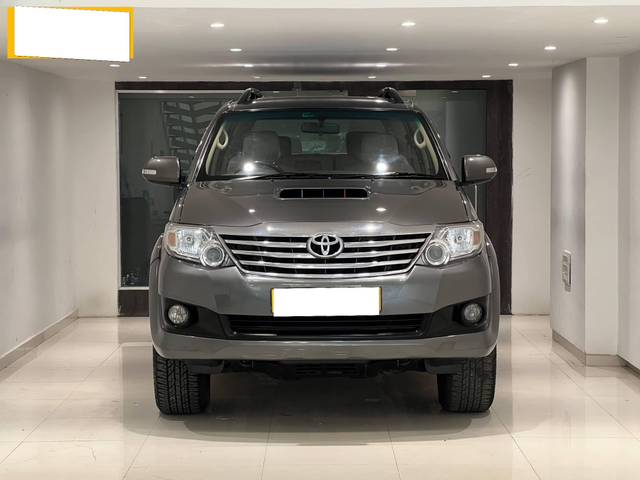 https://images10.gaadi.com/usedcar_image/4552937/original/processed_0f70aaab9d8437f1c0b21cffcb0600c9.jpeg?imwidth=6400