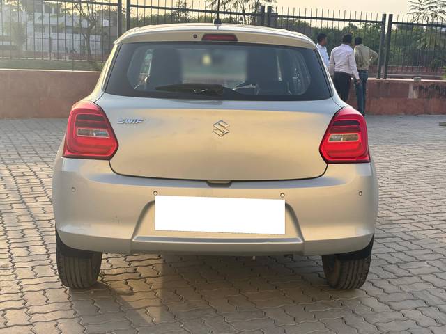 https://images10.gaadi.com/usedcar_image/4552943/original/processed_662f053c56602cb627528cb112592f13.jpeg?imwidth=6402
