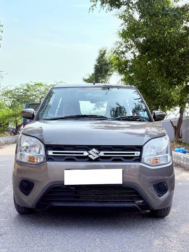 https://images10.gaadi.com/usedcar_image/4552955/original/processed_bc78cb57-0fd7-465f-902f-9baa1daabb9e.jpg?imwidth=6400