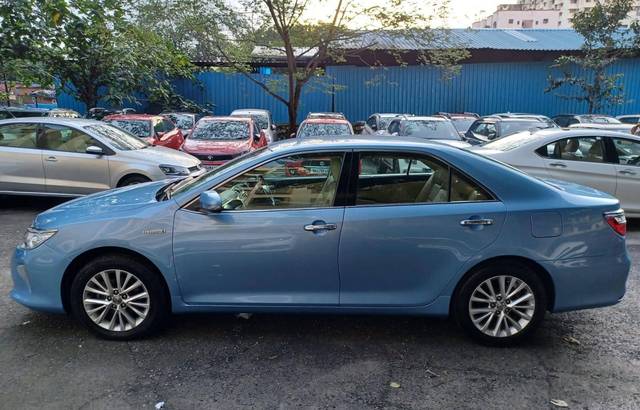 https://images10.gaadi.com/usedcar_image/4552963/original/processed_5613107e36a1eb1778dfea18da0f241d.jpeg?imwidth=6402