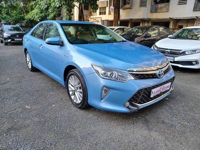 https://images10.gaadi.com/usedcar_image/4552970/original/processed_bdda7f87f3fb556c1d435ceca3f31da3.jpeg?imwidth=6400