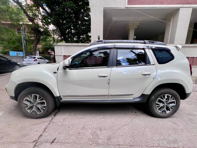 https://images10.gaadi.com/usedcar_image/4552983/original/processed_d627c3c3-a33e-4fef-a985-7938b25e883e.jpg?imwidth=6402