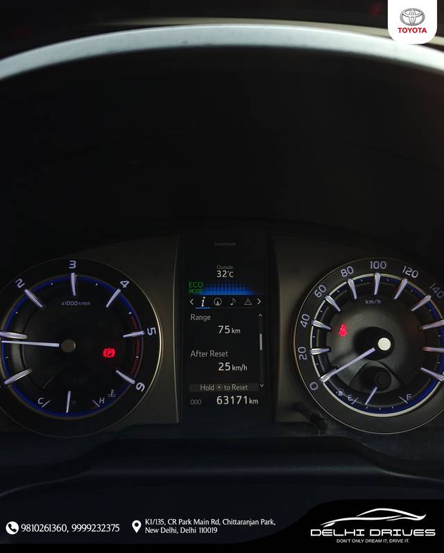 https://images10.gaadi.com/usedcar_image/4552992/original/eb56bc5c2a9da0a21c82a62c8641ade7.jpeg?imwidth=6402