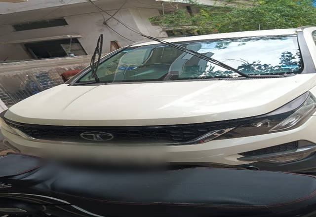 https://images10.gaadi.com/usedcar_image/4553042/original/3189d574-8510-47af-a659-9c95fae8c81f.?imwidth=6400