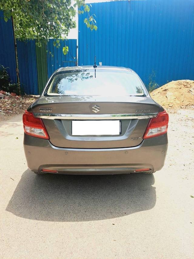 https://images10.gaadi.com/usedcar_image/4553076/original/processed_ce04a95d-fff8-4042-8f0c-e926e288747d.jpg?imwidth=6402