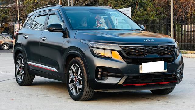 https://images10.gaadi.com/usedcar_image/4553096/original/processed_514a75a0bd1d7defefdb82e9099ae0ab.jpg?imwidth=6400