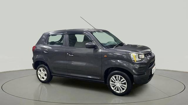 https://images10.gaadi.com/usedcar_image/4553116/original/0e11a4e257a58a8e7b4b58af3cfdcc9c.jpg?imwidth=6400