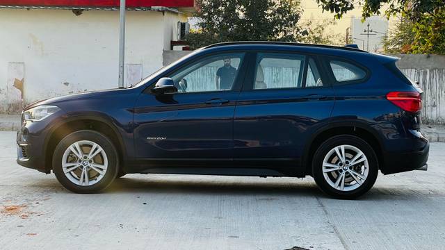 https://images10.gaadi.com/usedcar_image/4553126/original/processed_df820ed77697b1c382b5890ef0f82cfc.jpg?imwidth=6402