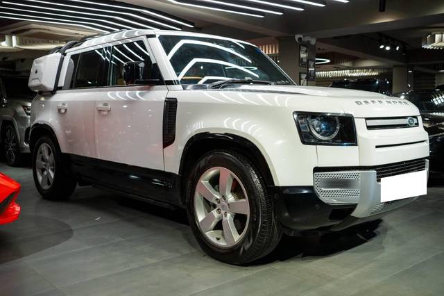 https://images10.gaadi.com/usedcar_image/4553127/original/processed_b9a0addf69f42cdcefb7d4db4866e2cf.jpg?imwidth=6400