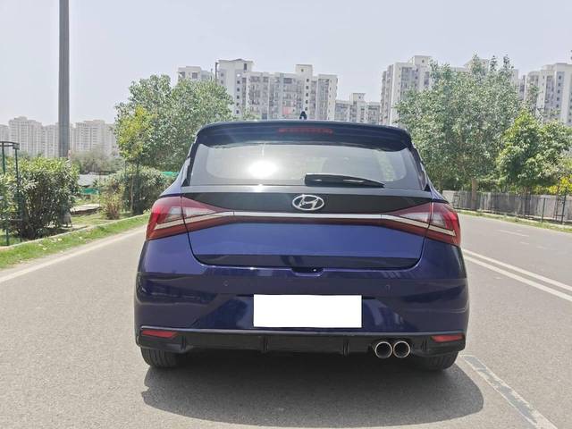 https://images10.gaadi.com/usedcar_image/4553149/original/processed_b1c1db01d06f225925cadc56fefb09b5.jpg?imwidth=6402