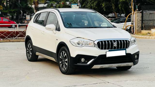 https://images10.gaadi.com/usedcar_image/4553151/original/processed_766cdf9e479aba41cf46dbe1775ef53e.jpg?imwidth=6400