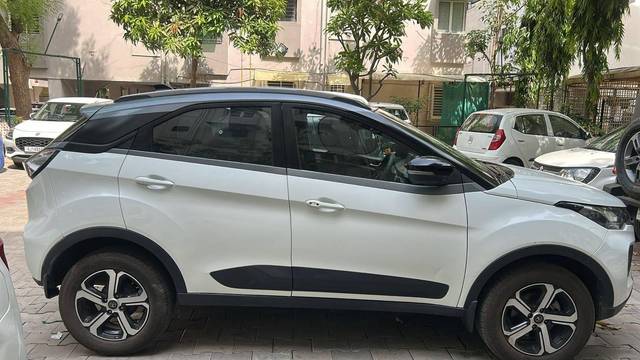 https://images10.gaadi.com/usedcar_image/4553184/original/processed_cd59c6a2-f097-40e6-b19e-ce88f007d7fa.jpg?imwidth=6400