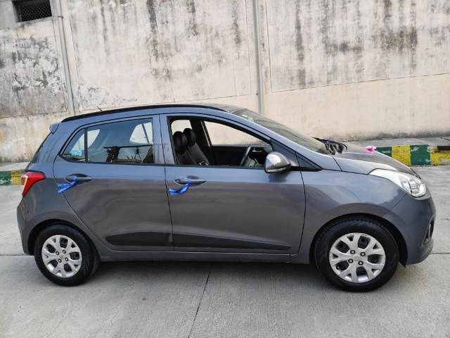 https://images10.gaadi.com/usedcar_image/4553226/original/9395295457311d431fd475c36887d800.png?imwidth=6401
