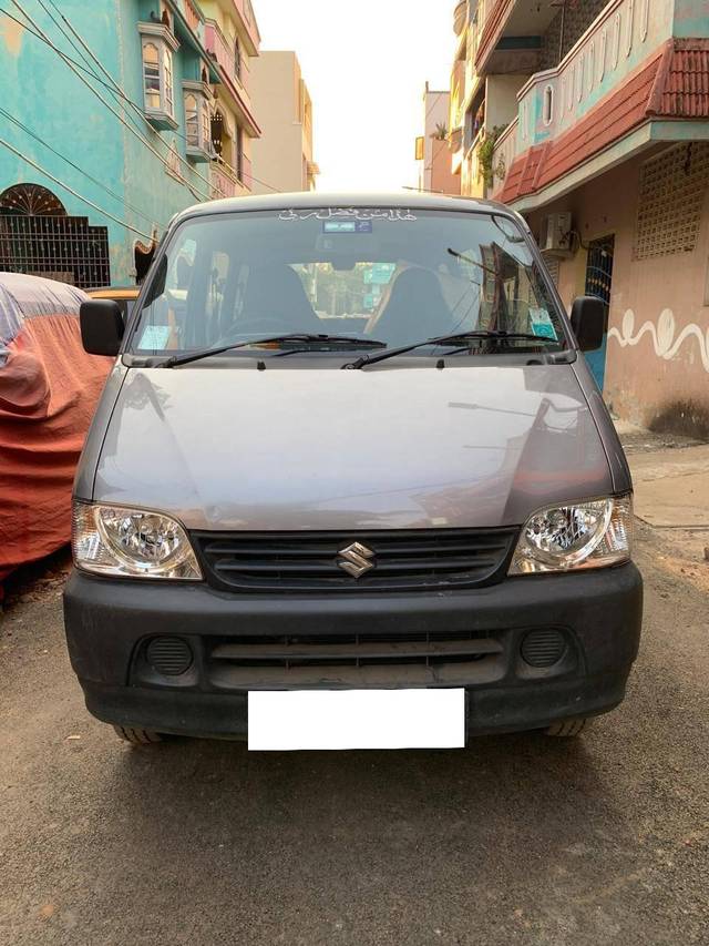 https://images10.gaadi.com/usedcar_image/4553240/original/processed_c698d2ab9b96663757729f96905f2ce7.jpg?imwidth=6400