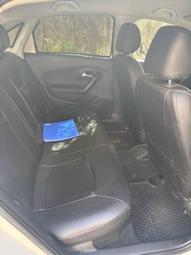 https://images10.gaadi.com/usedcar_image/4553241/original/b7aca60441efb5a8ed11cdf821a4dd34.jpg?imwidth=6401