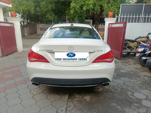 https://images10.gaadi.com/usedcar_image/4553250/original/processed_52e4f976defc3ca7cd483bbe2da2a609.jpg?imwidth=6401