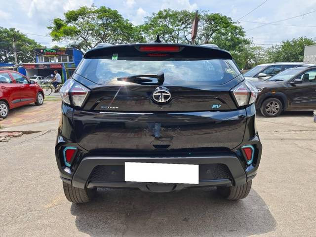https://images10.gaadi.com/usedcar_image/4553258/original/processed_1a1d4c11198f657d32eb45ad93ba1082.jpeg?imwidth=6402
