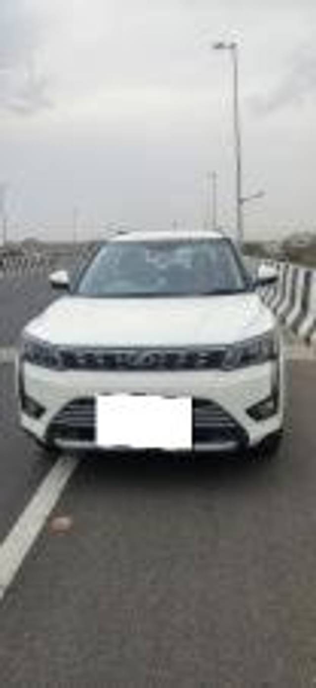 https://images10.gaadi.com/usedcar_image/4553262/original/processed_f52a7b5006fbdab43f7633b3da86e784.jpeg?imwidth=6400