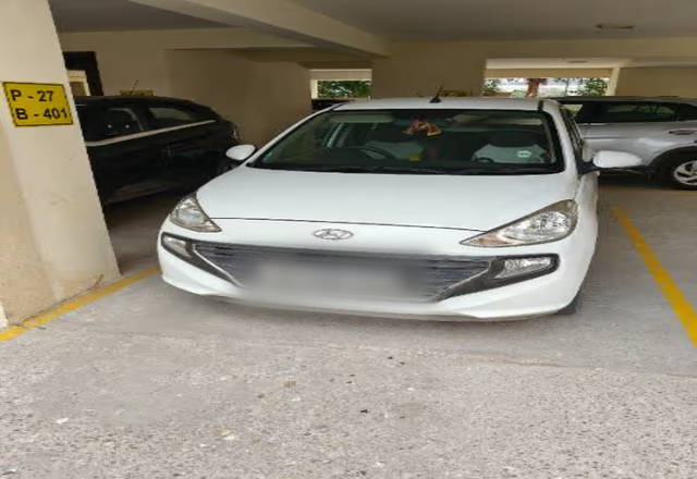 https://images10.gaadi.com/usedcar_image/4553267/original/88cfb949-f075-443a-912f-37f92e8be400.?imwidth=6400
