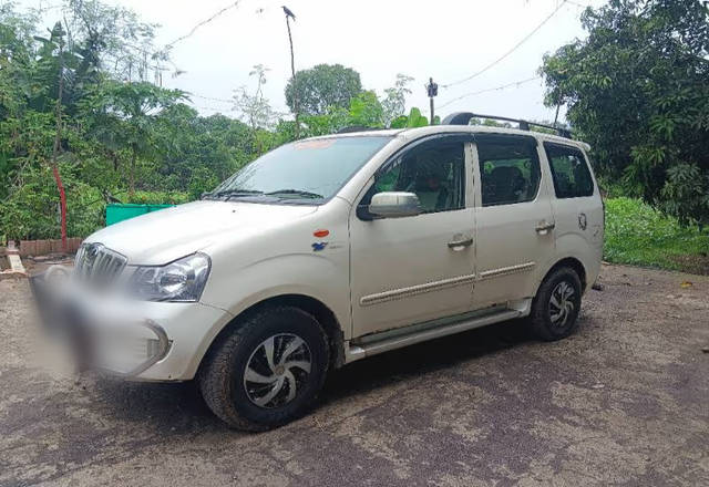 https://images10.gaadi.com/usedcar_image/4553320/original/fdfd93fe-6ae7-4e4b-9b70-4d2950ff4d19.?imwidth=6400