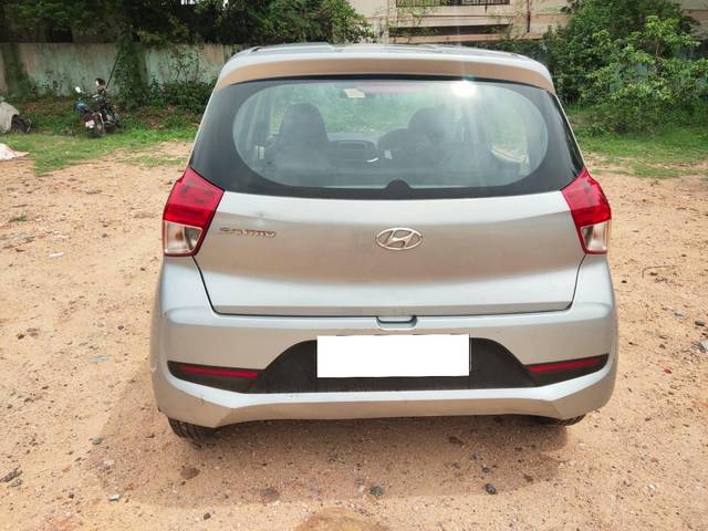 https://images10.gaadi.com/usedcar_image/4553326/original/processed_ab0af27810415aed11421a0f86cc3b61.jpg?imwidth=6401