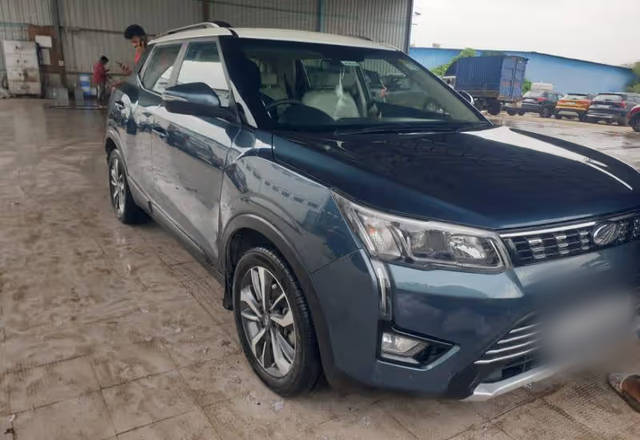 https://images10.gaadi.com/usedcar_image/4553385/original/4e68b6a5-9bca-45ca-9a6f-1fd7a6c6046c.?imwidth=6400