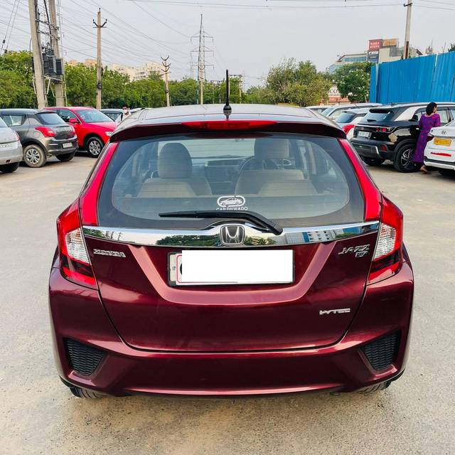 https://images10.gaadi.com/usedcar_image/4553387/original/processed_1f236bd8f22200532344d611f0037cec.jpg?imwidth=6401