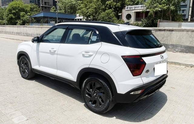 https://images10.gaadi.com/usedcar_image/4553395/original/processed_0666a8b44d2918a25e26a674de387d9c.jpg?imwidth=6402
