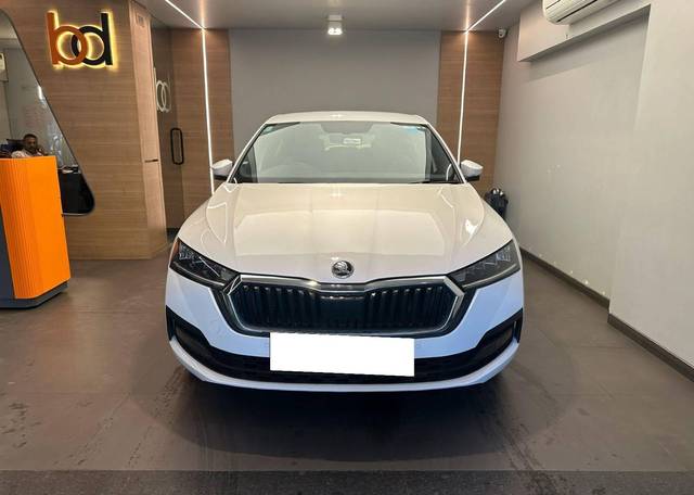 https://images10.gaadi.com/usedcar_image/4553403/original/processed_591e03840b0b70df87e26ff52772ca6c.jpeg?imwidth=6400