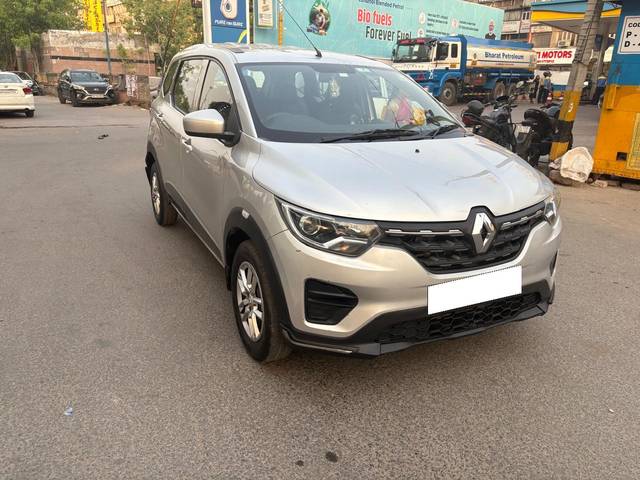 https://images10.gaadi.com/usedcar_image/4553404/original/processed_997f0e5a6aadae227f6de185a5f6e815.jpg?imwidth=6400