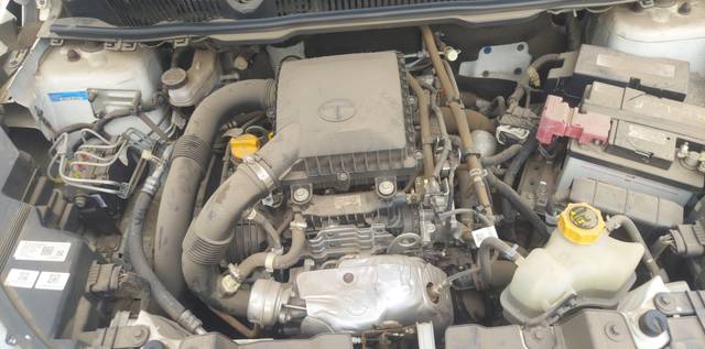 https://images10.gaadi.com/usedcar_image/4553416/original/4d9995e6fb934ce651b0f6a315348799.jpg?imwidth=6402