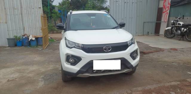 https://images10.gaadi.com/usedcar_image/4553416/original/processed_64cdba0762ab2c5658d015d8d9876dc2.jpg?imwidth=6400