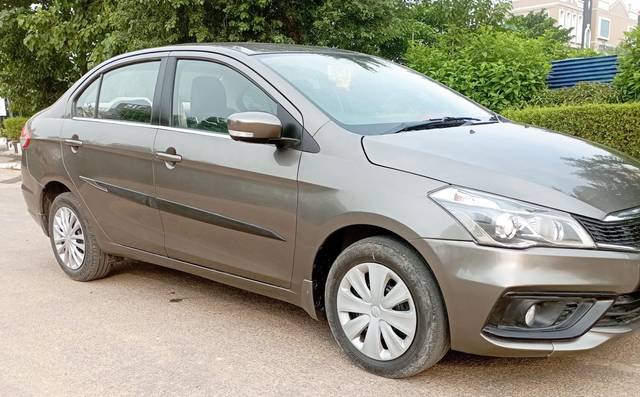 https://images10.gaadi.com/usedcar_image/4553431/original/6068298ec6a469c0ba5385037b983ff5.jpg?imwidth=6400
