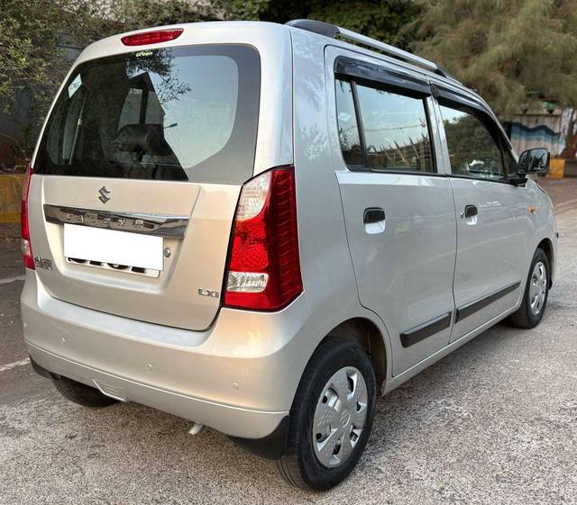 https://images10.gaadi.com/usedcar_image/4553441/original/processed_7ebb9390a4de19e195b807c44a0e911e.jpg?imwidth=6401