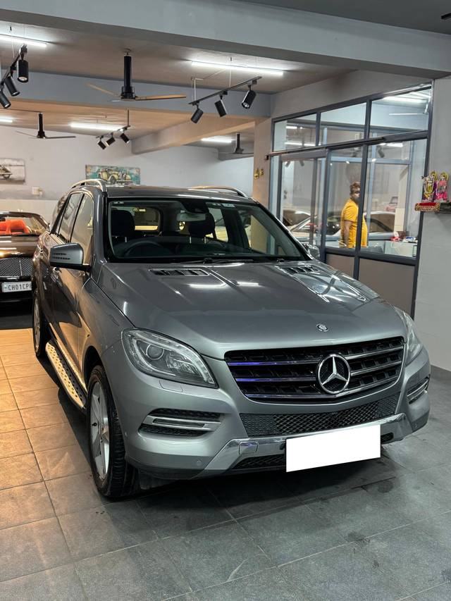 https://images10.gaadi.com/usedcar_image/4553442/original/processed_7cd2f7c24924383de86c9ad6b76ffbaf.jpg?imwidth=6400