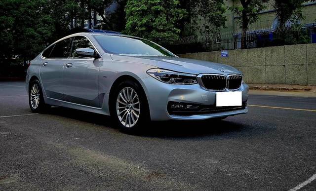 https://images10.gaadi.com/usedcar_image/4553447/original/processed_0cd403cdd18141f30a2528ca5260b6bf.jpg?imwidth=6400