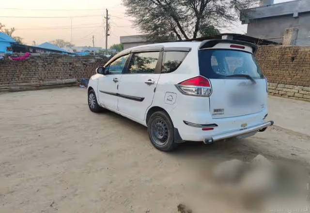 https://images10.gaadi.com/usedcar_image/4553463/original/0f5c87e2-9fc3-4fd8-939d-1f916f730d6a.?imwidth=6401