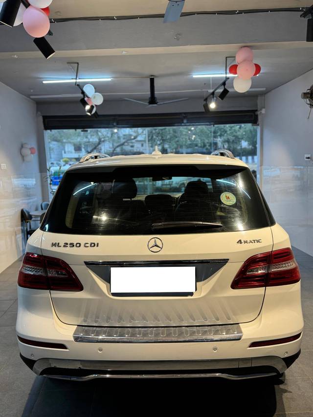 https://images10.gaadi.com/usedcar_image/4553464/original/processed_7b53ef57263a49eff528198e042234f8.jpg?imwidth=6401