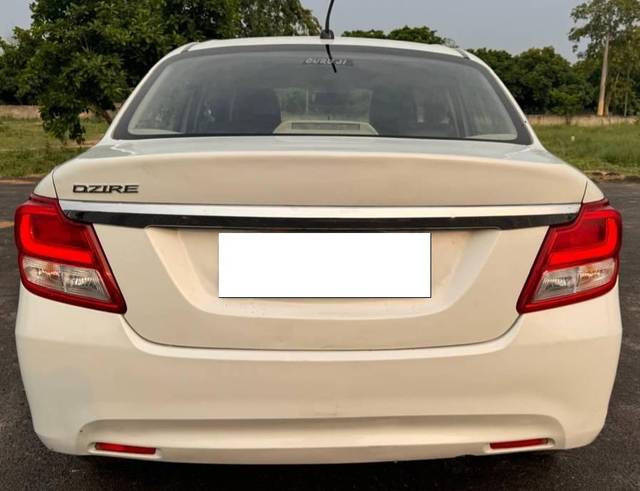 https://images10.gaadi.com/usedcar_image/4553467/original/processed_51c88a1fa71b981d005bb0c8e0470e58.jpg?imwidth=6401