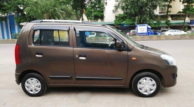 https://images10.gaadi.com/usedcar_image/4553480/original/processed_7fd2ed17e35517ff462ac85e8add1455.jpg?imwidth=6401