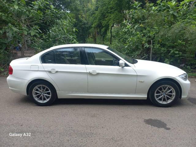 https://images10.gaadi.com/usedcar_image/4553488/original/processed_b24fc0fdac45cdf9da34f0a5ce3bec25.jpg?imwidth=6401