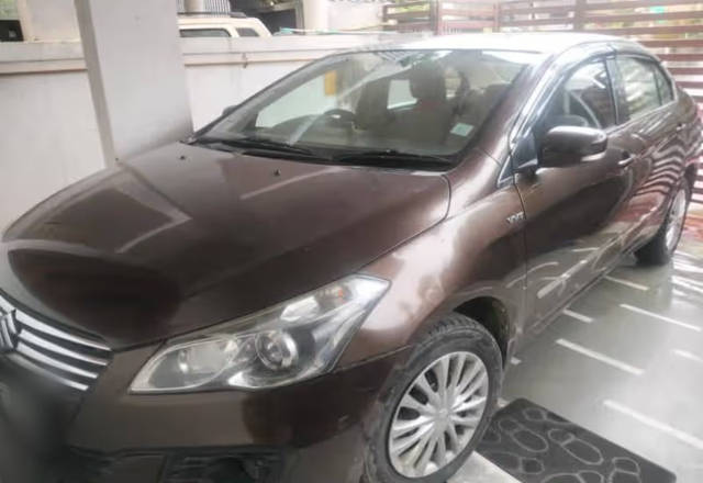 https://images10.gaadi.com/usedcar_image/4553490/original/2b969066-7bf4-4bfa-acc6-6f38c4834c9d.?imwidth=6400
