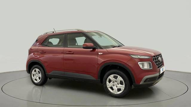 https://images10.gaadi.com/usedcar_image/4553509/original/b90792570d142cead998a954d9711685.jpg?imwidth=6400