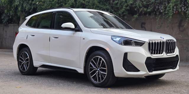 https://images10.gaadi.com/usedcar_image/4553525/original/80e5c51fb06acb56c2289f669880f8d3.jpg?imwidth=6400
