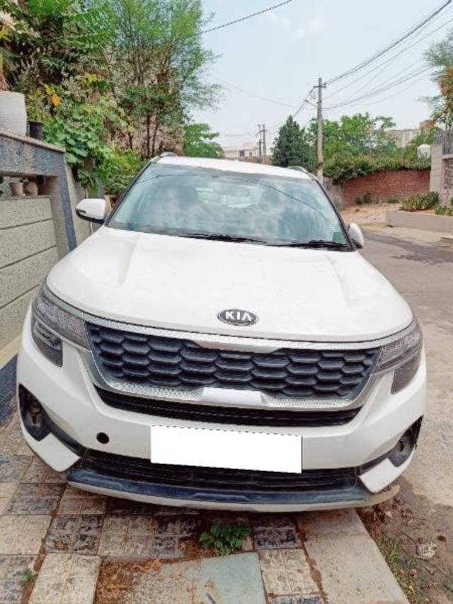 https://images10.gaadi.com/usedcar_image/4553549/original/processed_aace714a-3fd5-4c3e-a2c0-dcc960b55083.jpg?imwidth=6402