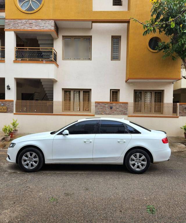 https://images10.gaadi.com/usedcar_image/4553569/original/processed_6f942c4e-c6ab-49c7-833c-19700b5c53be.jpg?imwidth=6401