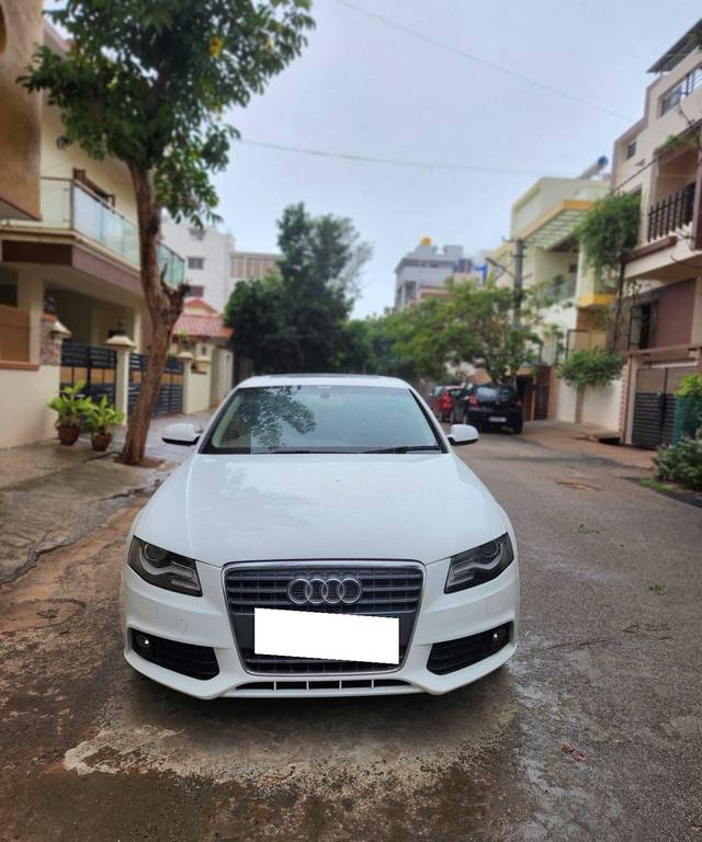 https://images10.gaadi.com/usedcar_image/4553569/original/processed_8f56f6be-7a49-4145-810b-a1c5c6c88f25.jpg?imwidth=6400