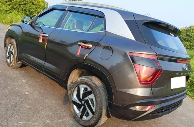 https://images10.gaadi.com/usedcar_image/4553577/original/processed_7b239c918a61ca835aad1cb6a47b3a40.jpg?imwidth=6400