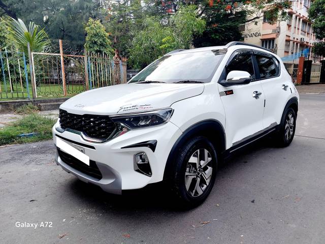 https://images10.gaadi.com/usedcar_image/4553584/original/processed_3cc044d014a16e6c26bc250645d8c860.jpg?imwidth=6402